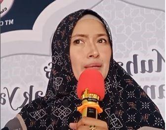Hijrah, Mega Aulia Tak Ingin Sinetron Lamanya Ditayangkan Lagi
