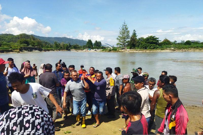 Pamit Mau Mandi, Lansia Ditemukan Tewas Mengapung di Sungai Bone Gorontalo