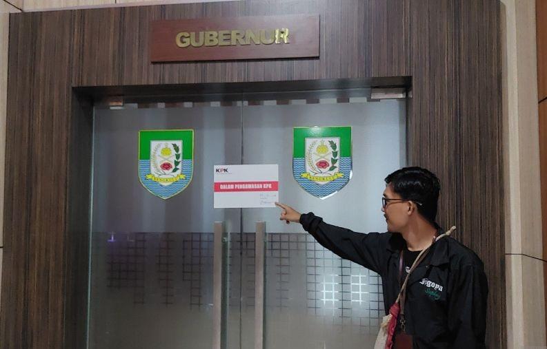 Pasca OTT, KPK Segel Ruang Kerja Gubernur dan Sekda Bengkulu