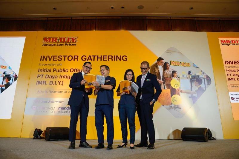 Minat Saham IPO? MR DIY Pasang Harga Awal Rp1.650-1.870 per Unit