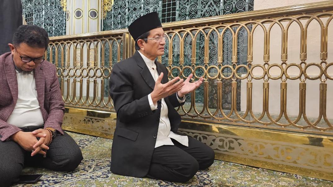 Di Raudhah Nabawi, Menag Nasaruddin Umar Doakan Rakyat Indonesia dan Kedamaian Palestina