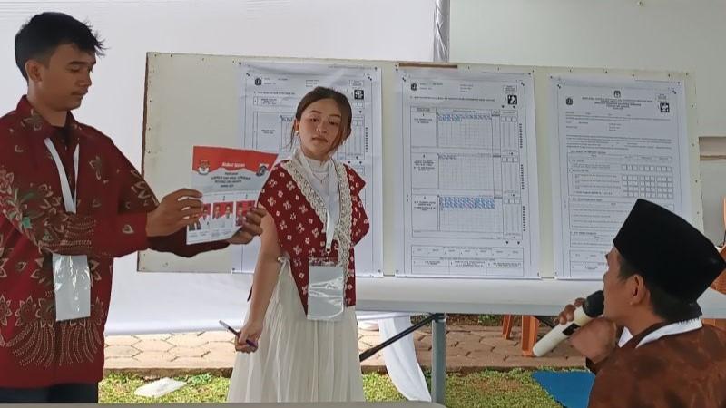 Pasangan Pramono-Rano Unggul di TPS Anies Baswedan Nyoblos