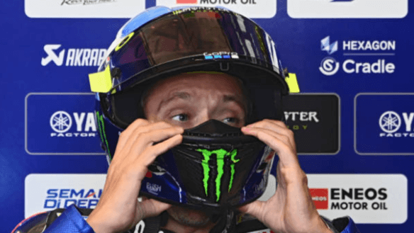 Helm Legendaris Rossi Dilelang, Hasilnya Untuk Bantu Korban Banjir Valencia