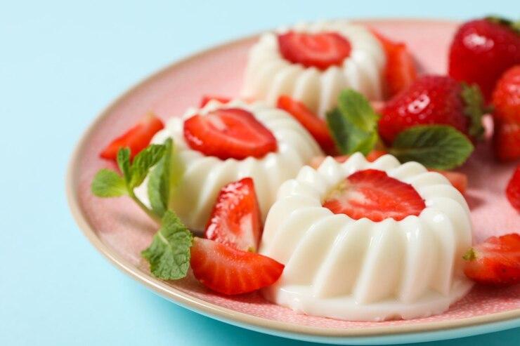 Resep Puding Stroberi: Pencuci Mulut Segar yang Mudah Dibuat