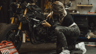 Ini 8 Langkah Atasi Motor yang Turun Mesin, Bisa Lebih Hemat!