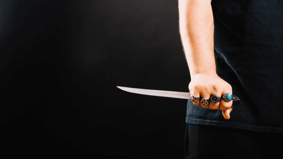Cemburu Membabi Buta, Suami Bacok Istri di Depok Hingga Terluka Parah