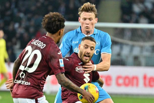 Napoli Kalahkan Torino 1-0, Kokoh di Puncak Klasemen Serie A 2024/25