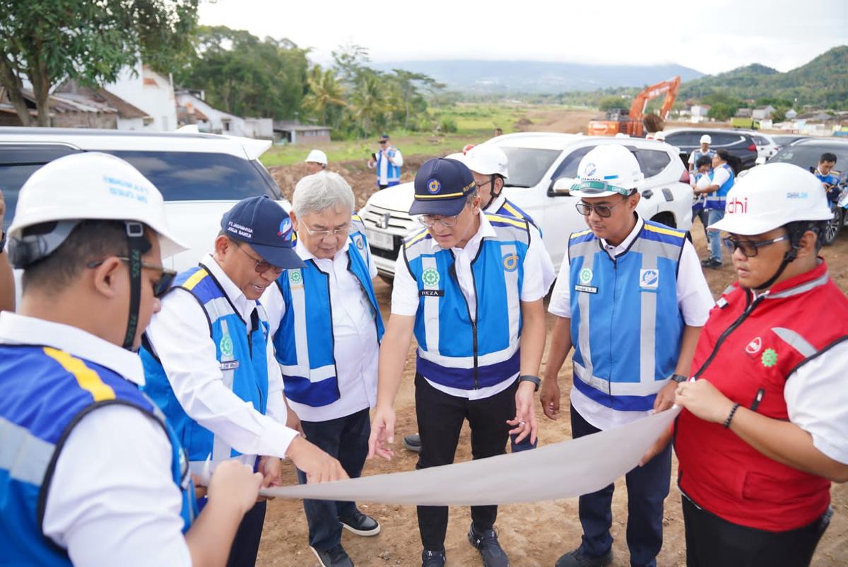 Jelang Libur Nataru 2024/2025, Dewan Komisaris Jasa Marga Tinjau Persiapan di Jalan Tol Trans Jawa