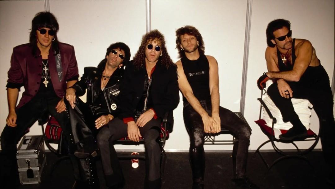 Lirik dan Makna Lagu Bon Jovi "Bed of Roses"