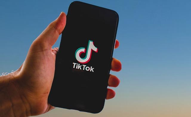 Ternyata Ini Penyebab Kamera iPhone Bergetar