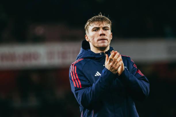 Manchester Unitet Copot Jaket Pelangi, Sponsor Mereka Kecewa?