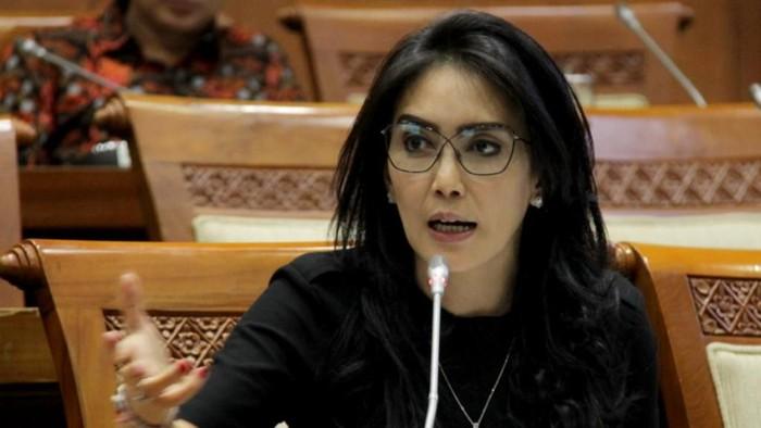Rieke Diah Pitaloka: Tolak Rencana Kenaikan PPN 12 Persen!