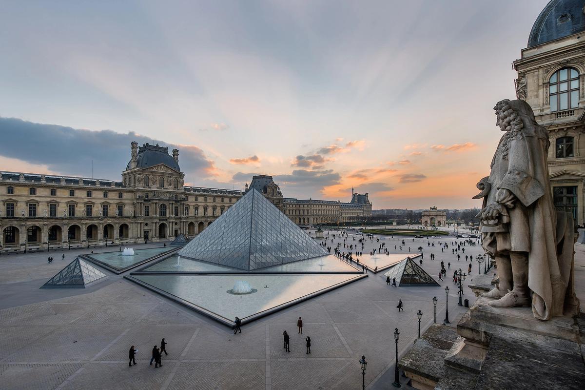 Louvre, Museum Ikonik Paris yang Penuh Sejarah dan Keajaiban