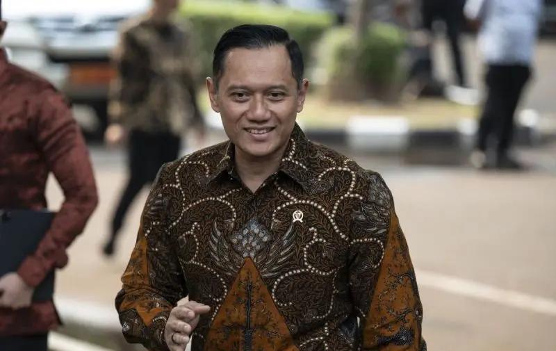 Menko AHY Berangkatkan 16 Keluarga Transmigran Asal Jateng