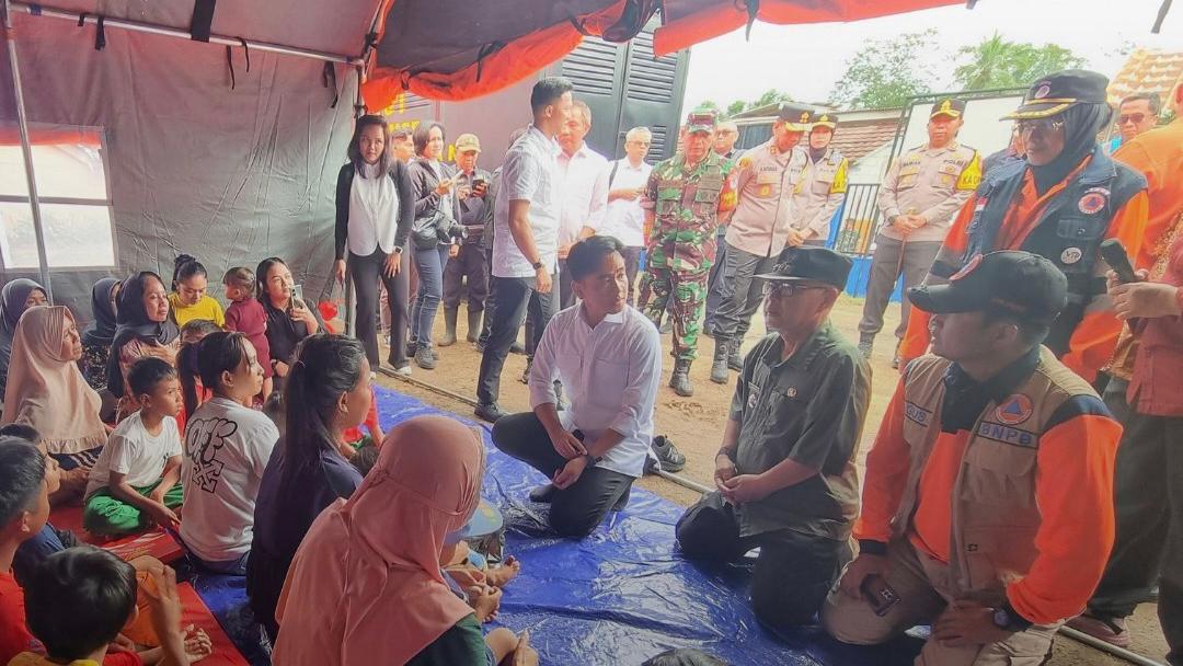 Wapres Gibran Tinjau Lokasi Bencana di Sukabumi