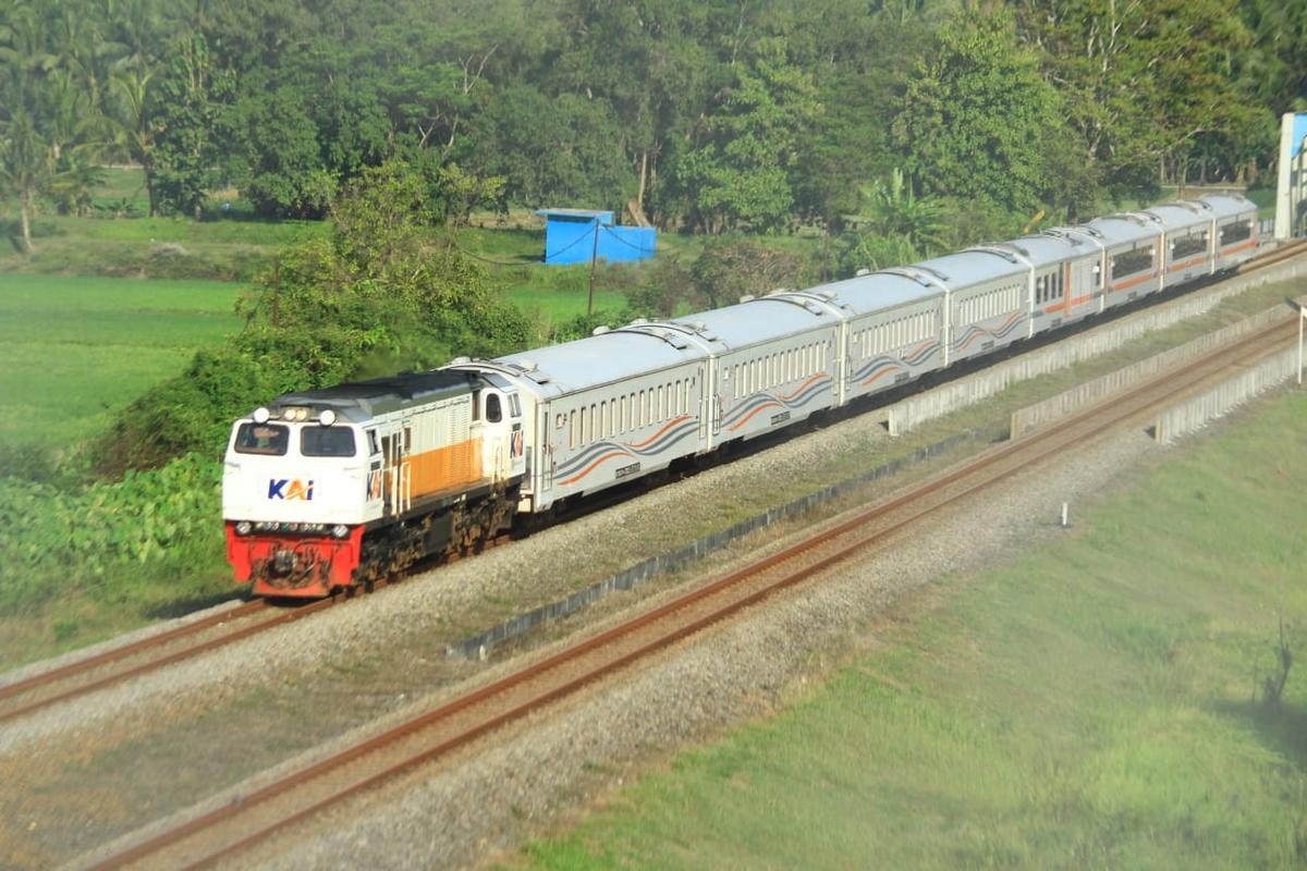 KAI Group angkut 421,77 Juta Penumpang Selama Januari-November 2024