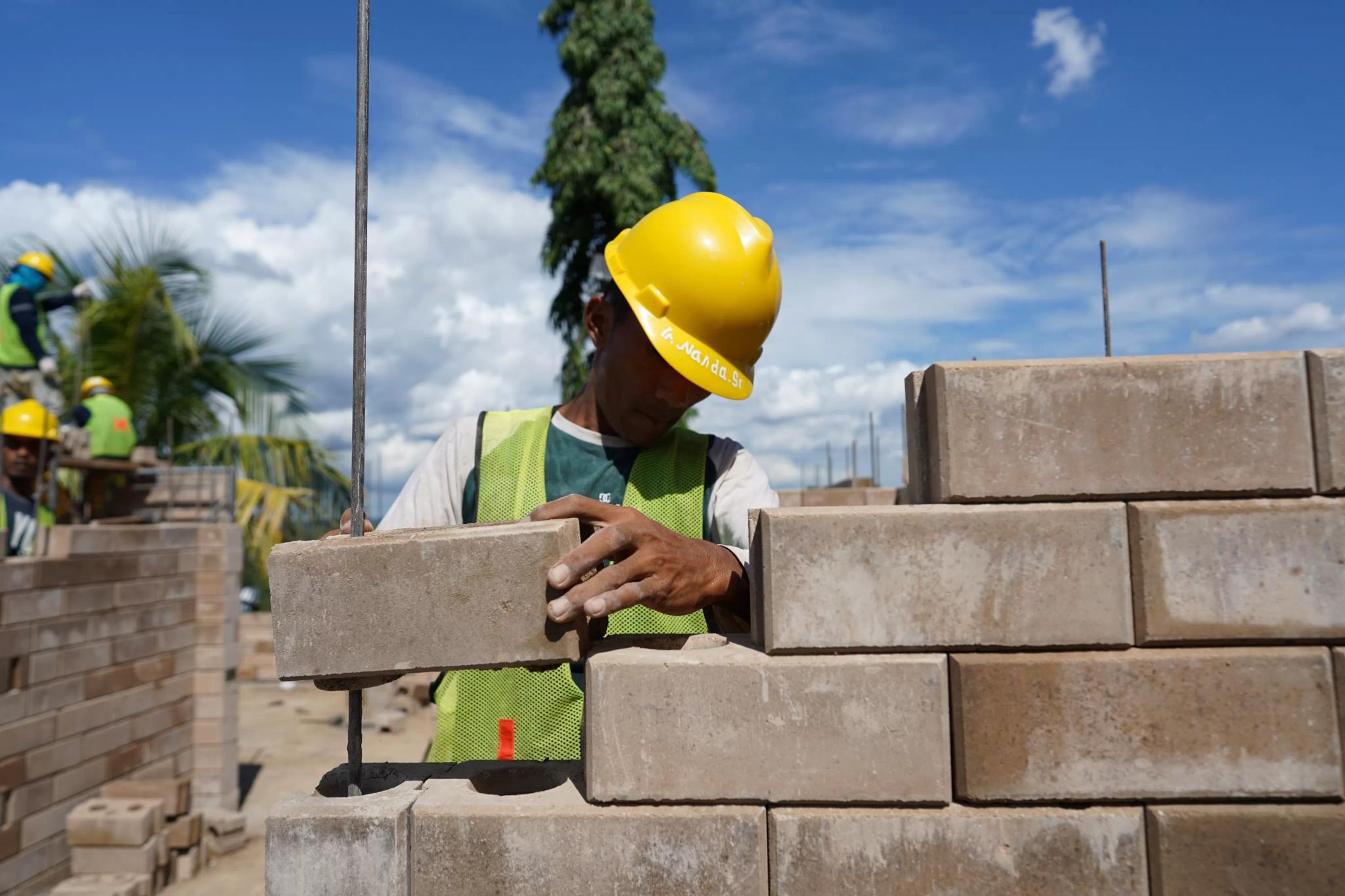 Precise Interlock Brick, Solusi SIG untuk Menjawab Tiga Tantangan Proyek 3 Juta Rumah
