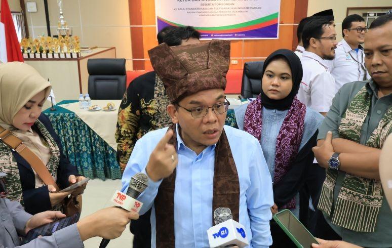 Ketua Komisi VII DPR Dukung Rencana Investasi Apple Rp 16 Triliun di Indonesia