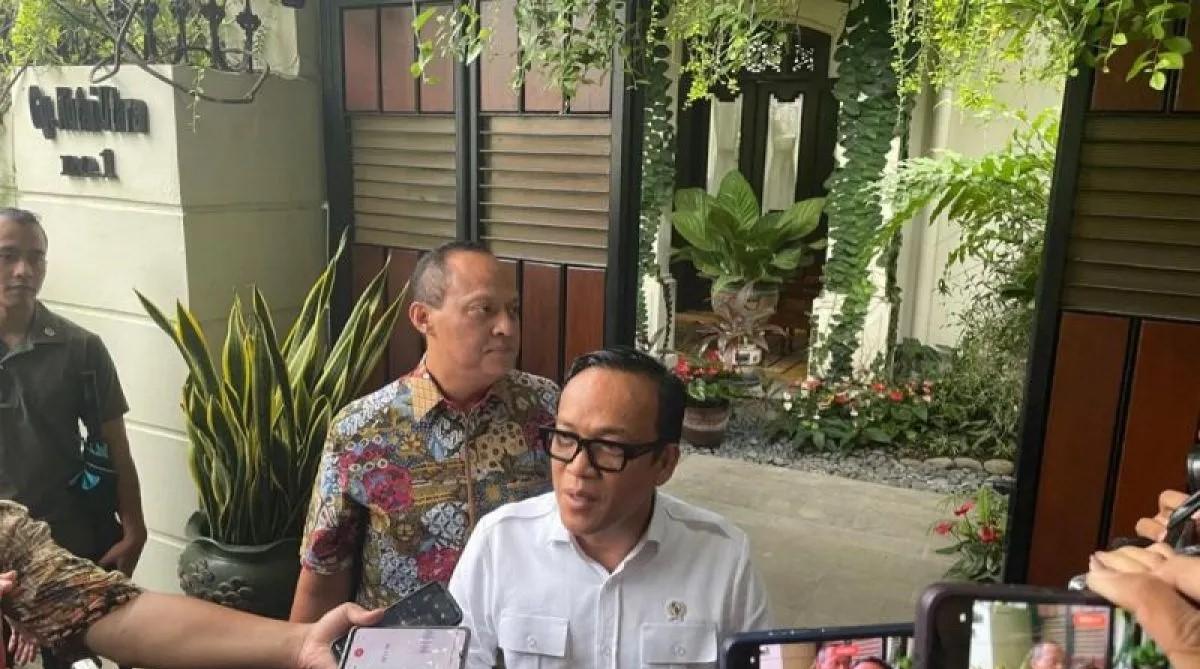 Wamenaker Pede Kenaikan UMP di Jakarta Tidak Membebani Perusahaan