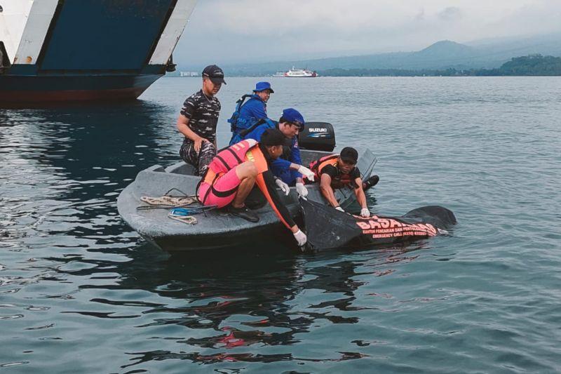 Pemancing Jatuh dari Tebih Ditemukan Tewas Mengambang di Perairan Lombok Timur