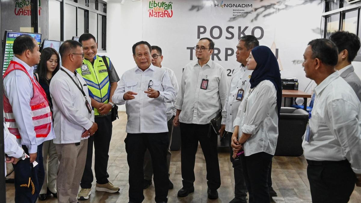 Wamenhub Tinjau dan Pastikan Kesiapan Simpul Transportasi Batam Jelang Nataru 2024/2025