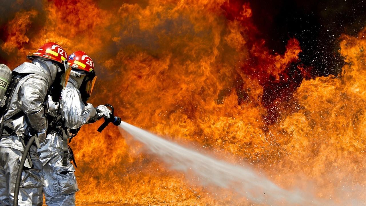 Kebakaran Rumah di Bambu Apus Jaktim Puluhan Personel Dikerahkan