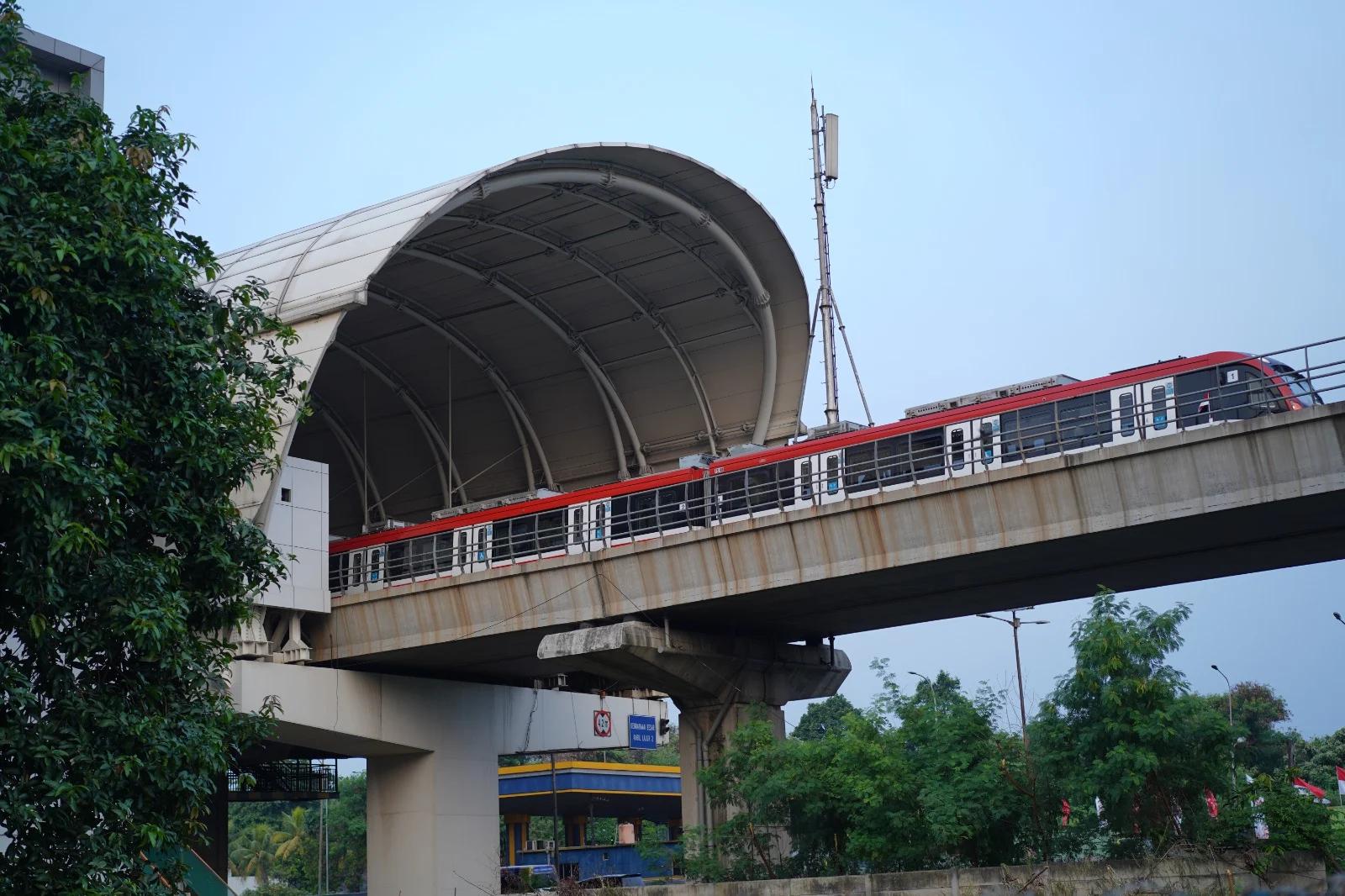 KAI Siapkan 5.598 Perjalanan LRT Jabodebek Selama Angkutan Nataru 2024/2025