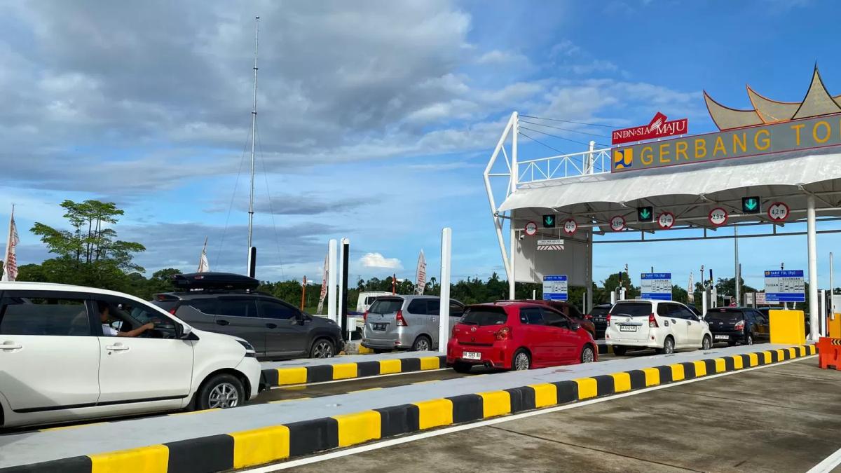 Hutama Karya Catatkan Lonjakan Trafik Kendaraan di Jalan Tol Trans Sumatera Selama Libur Nataru