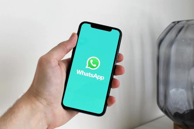 Ini Penyebab Kenapa Meta AI Belum Muncul di WhatsApp Anda