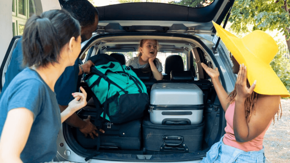 Siap Liburan Nataru? Ini Aksesoris Mobil yang Wajib Ada di Mobil