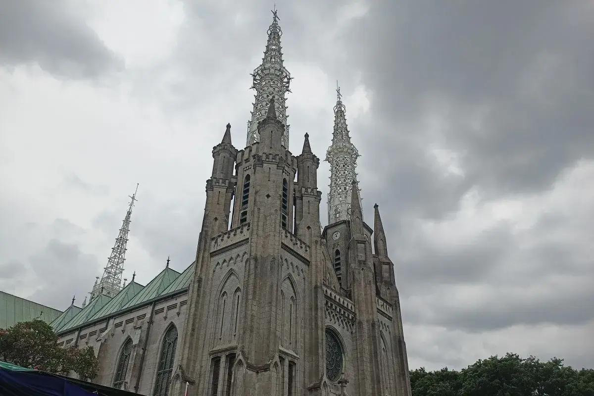 Link Live Streaming Misa Natal 2024 di Gereja Katedral Jakarta: Jadwal dan Panduan Lengkap