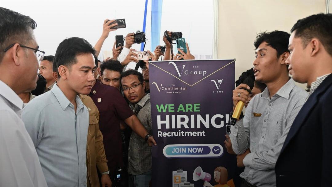 Ditemani Istri, Wapres Gibran Tinjau Penyelenggaraan Job Fair di Medan