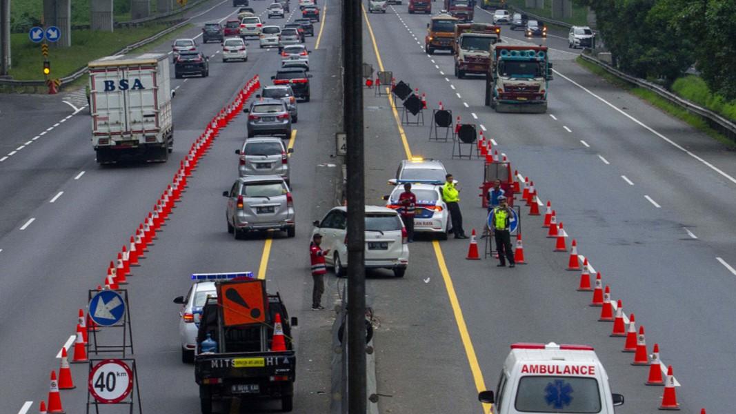 Tips Aman Lewat Jalur Contraflow Selama Libur Nataru