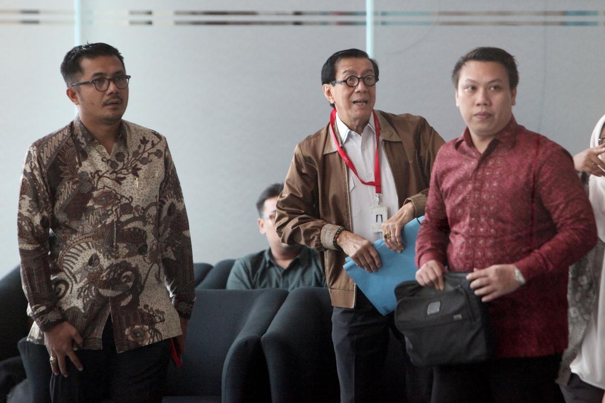 Musim Libur Panjang, Yasonna dan Hasto Dicegah ke Luar Negeri oleh KPK
