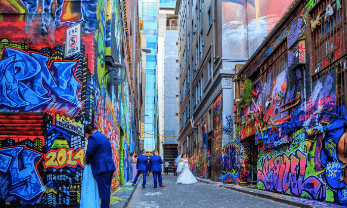 Menelusuri Keindahan Seni dan Kuliner di Hosier Lane, Ikon Melbourne yang Penuh Warna