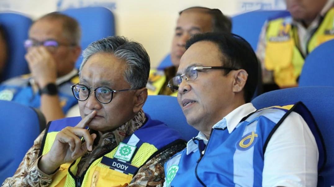 Menteri Dody Pantau Kondisi Arus Lalu Lintas Nataru di Jasa Marga Tollroad Center