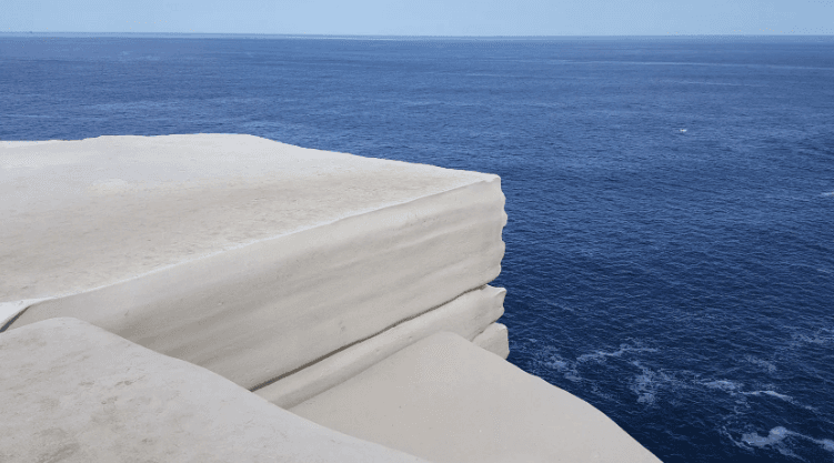 Wedding Cake Rock, Keindahan Alam di Sydney yang Mengundang Bahaya