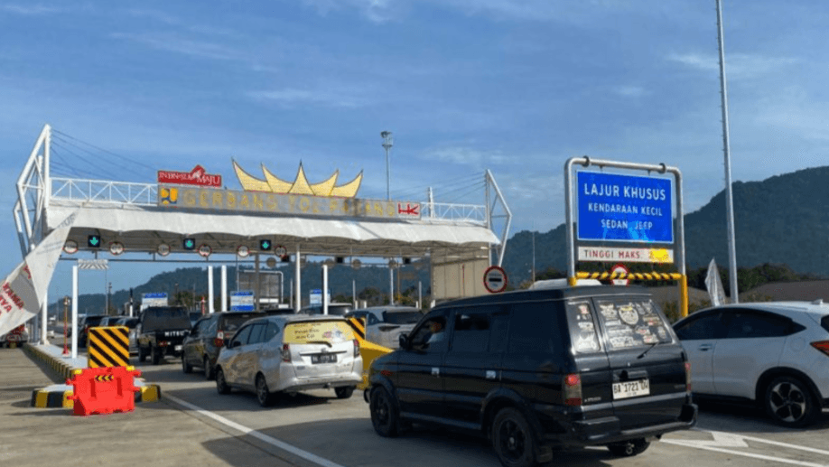 HK Sebut 122.198 Mobil Lintasi Trans Sumatera saat Pergantian Tahun