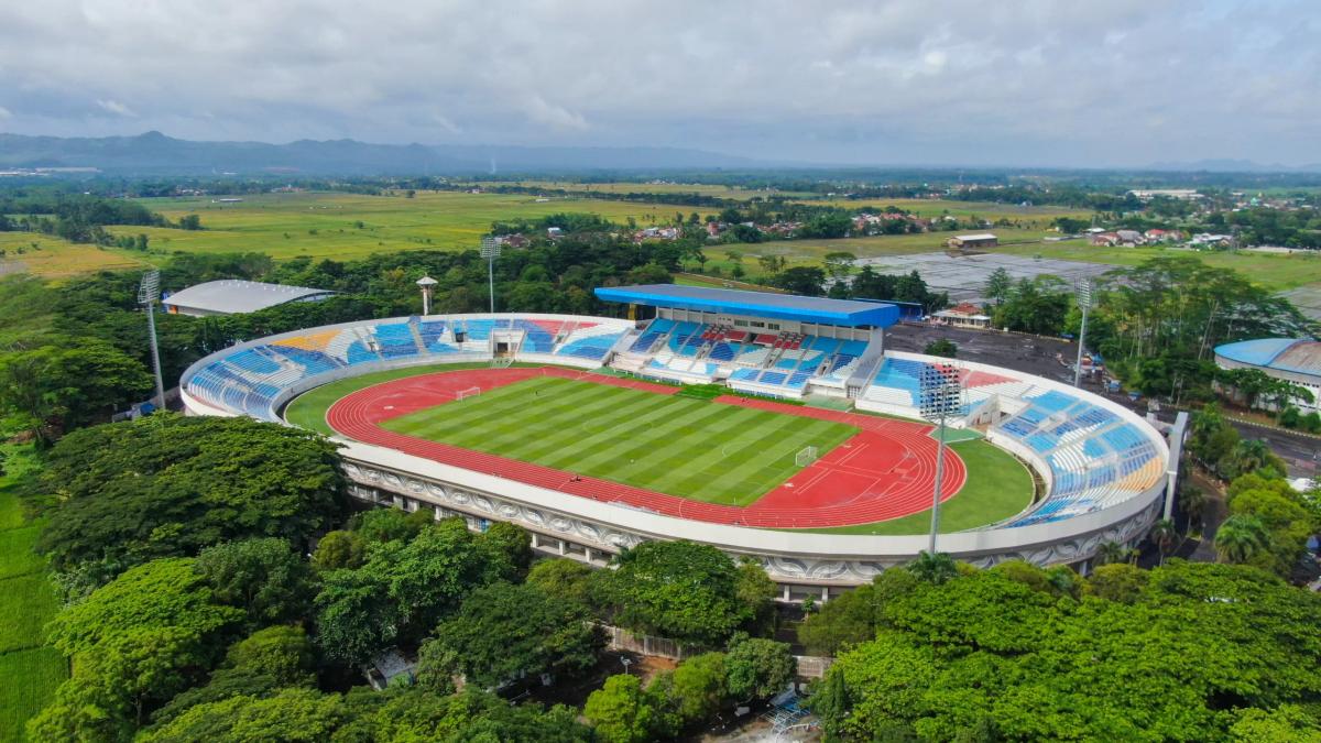 Wamen PU Tinjau Renovasi Stadion Kanjuruhan Garapan Waskita Karya