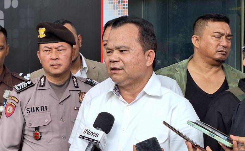 KPK Periksa Ronny Sompie Terkait Perlintasan Harun Masiku