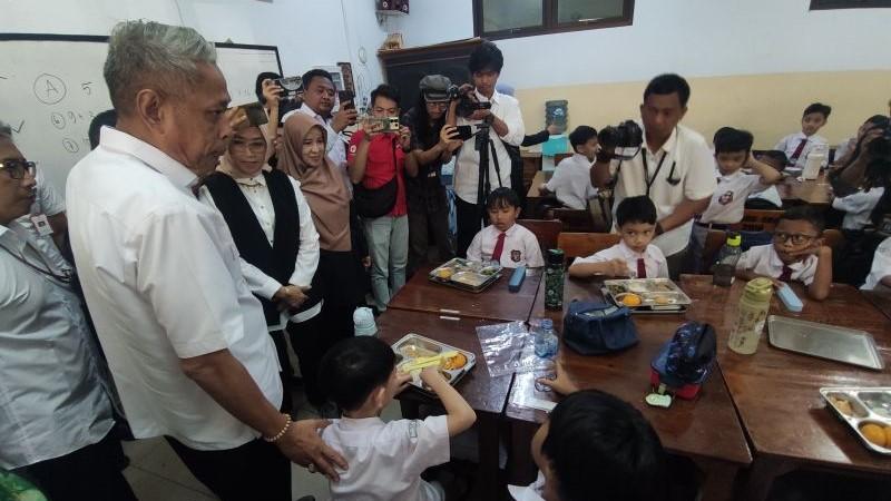 Istana Sebut Presiden Prabowo Bakal Tinjau Makan Bergizi Gratis Mendadak