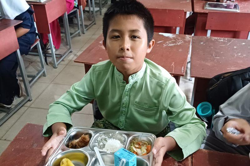 BGN: Susu jadi Bagian Makan Bergizi Gratis di Wilayah yang Ada Sapi Perah