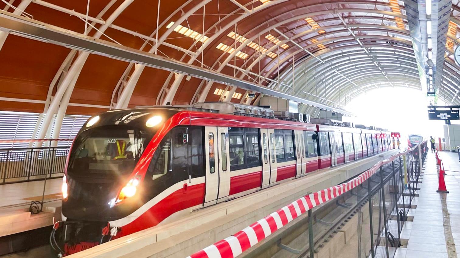 KAI Layani Lebih dari 21 Juta Pengguna LRT Jabodebek pada Tahun 2024