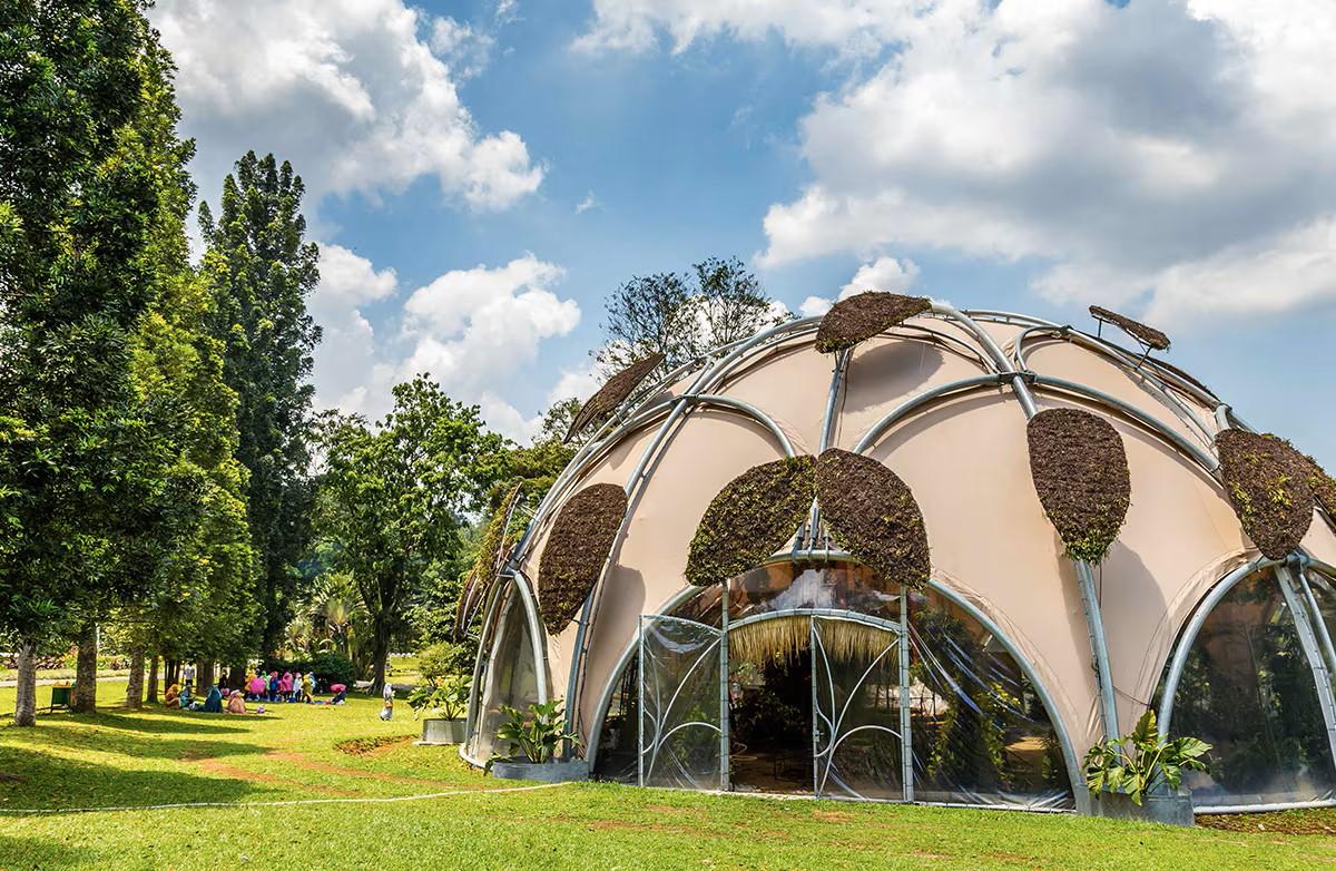 15 Destinasi Wisata yang Wajib Dikunjungi di Bogor
