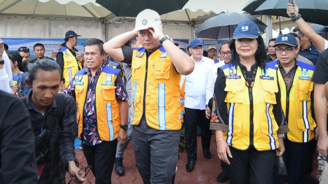 Wamen Diana Dampingi Menko AHY Tinjau Bendungan Karian di Banten