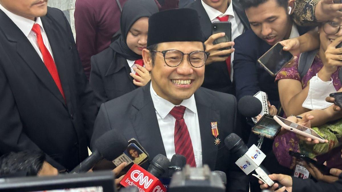 Tanggapi Siswa SD Dihukum Belajar di Lantai, Cak Imin: Kalau Ada Masalah, Sampaikan ke Pemerintah