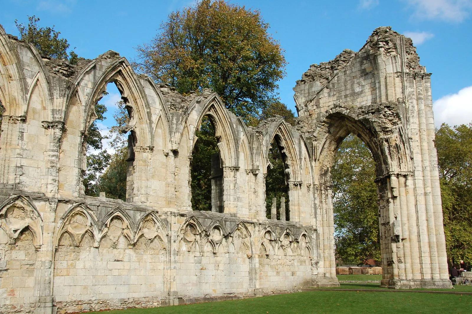 Menelusuri Reruntuhan St. Mary's Abbey, Jejak Sejarah York yang Memukau