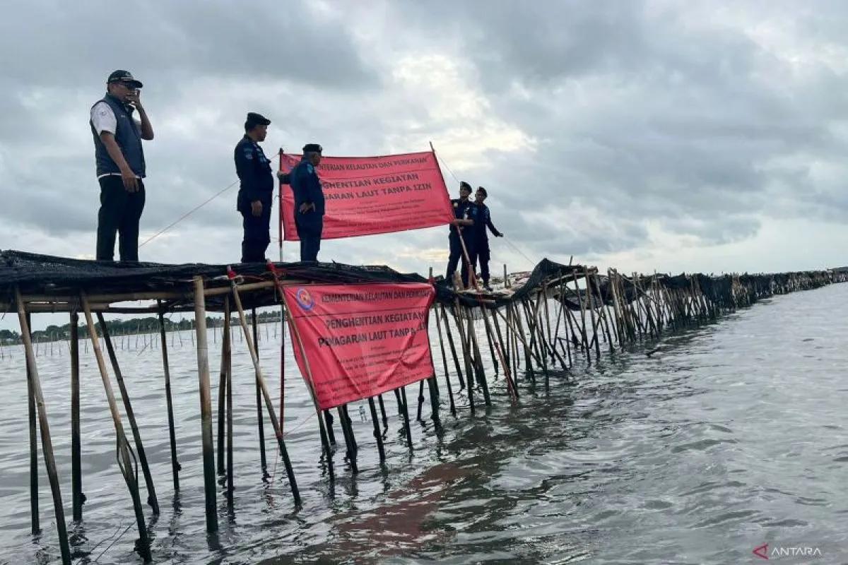 Komisi IV DPR Bakal Panggil KKP Bahas Misteri Pagar Laut di Perairan Tangerang