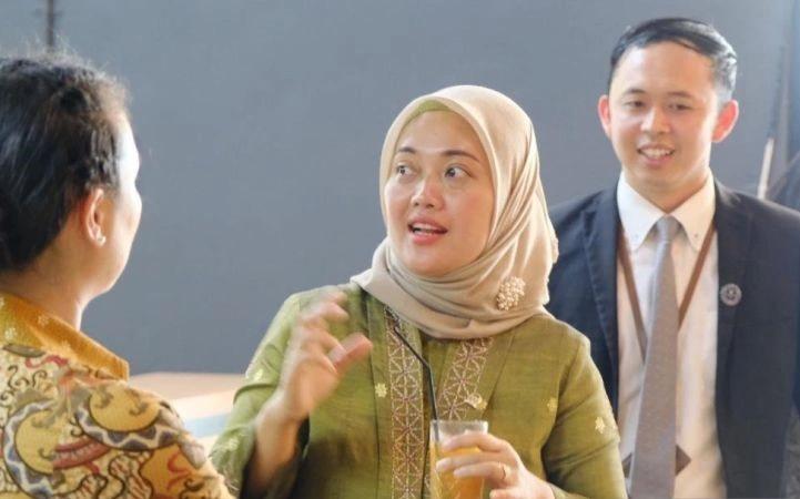 Bukan Hanya Seri 16, DPR Minta iPhone 17-20 Juga Dilarang