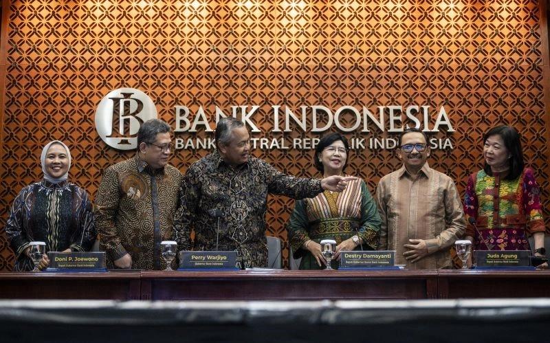 Hasil Rapat BI Ditengarai Tak Tolong Pelemahan Nilai Tukar Rupiah